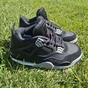 Jordan 4 SE. Black Canvas. Men Size 7 (fits more like 6.5). Women Size 8.5